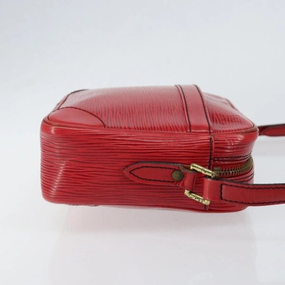 LOUIS VUITTON Epi Trocadero 23 Shoulder Bag Red - Picture 5 of 16